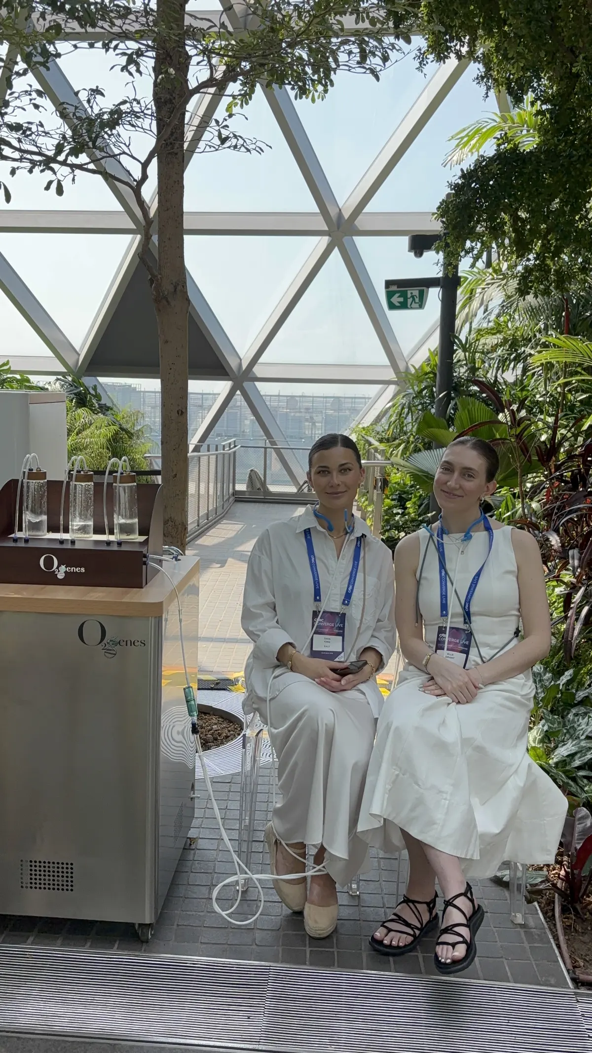 O2genes team hosting an Oxygen Bar event experience